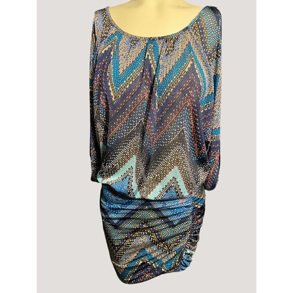 Soprano Dress Size Medium Bodycon Multicolor Chevron Print Cold Shoulder - Picture 6 of 7